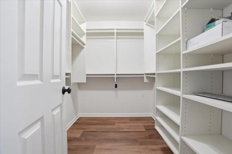 1204 Chatham Court Libertyville IL 60048