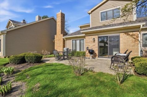 1204 Chatham Court Libertyville IL 60048