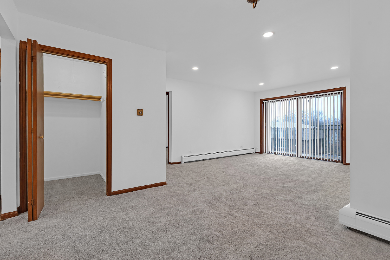 1225 Whispering Hills Court Naperville IL 60540