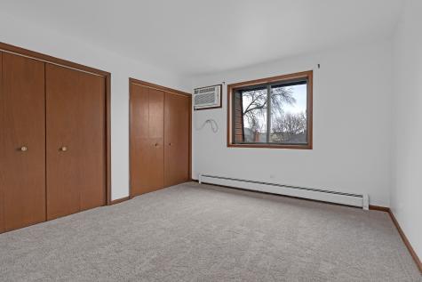 1225 Whispering Hills Court Naperville IL 60540