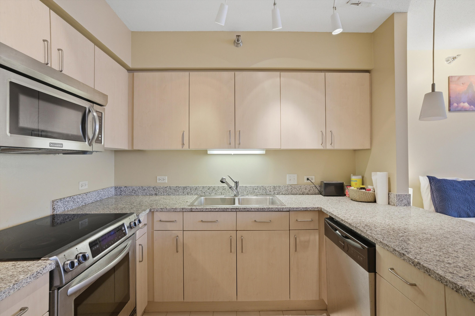 512 North Mcclurg Court Chicago IL 60611