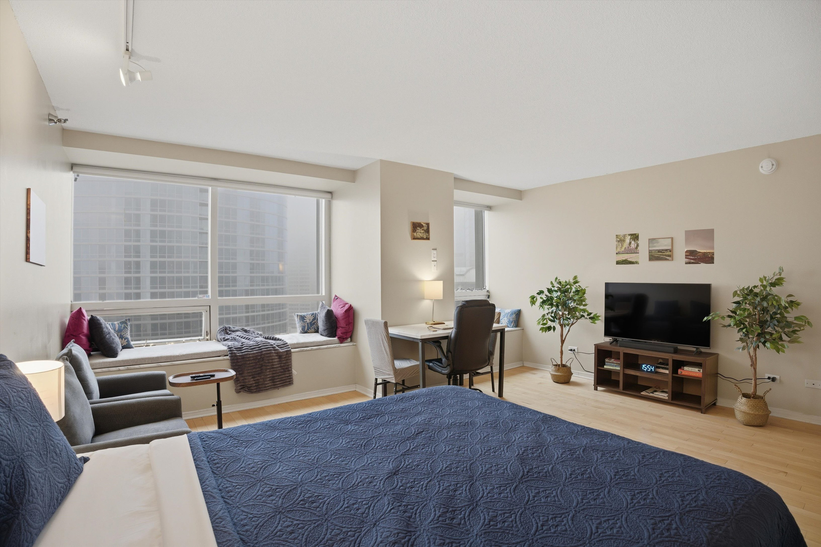 512 North Mcclurg Court Chicago IL 60611