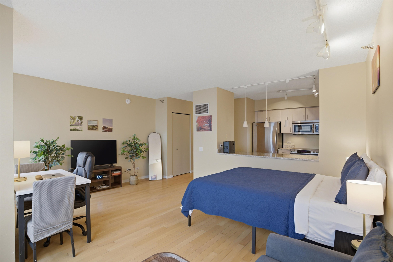 512 North Mcclurg Court Chicago IL 60611