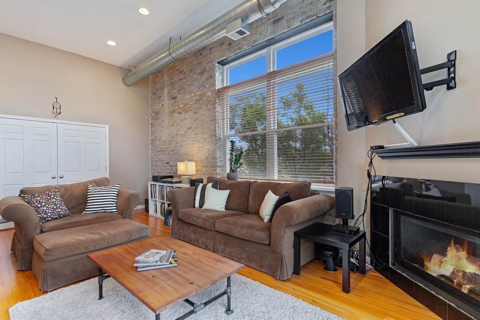949 North Willard Court Chicago IL 60642