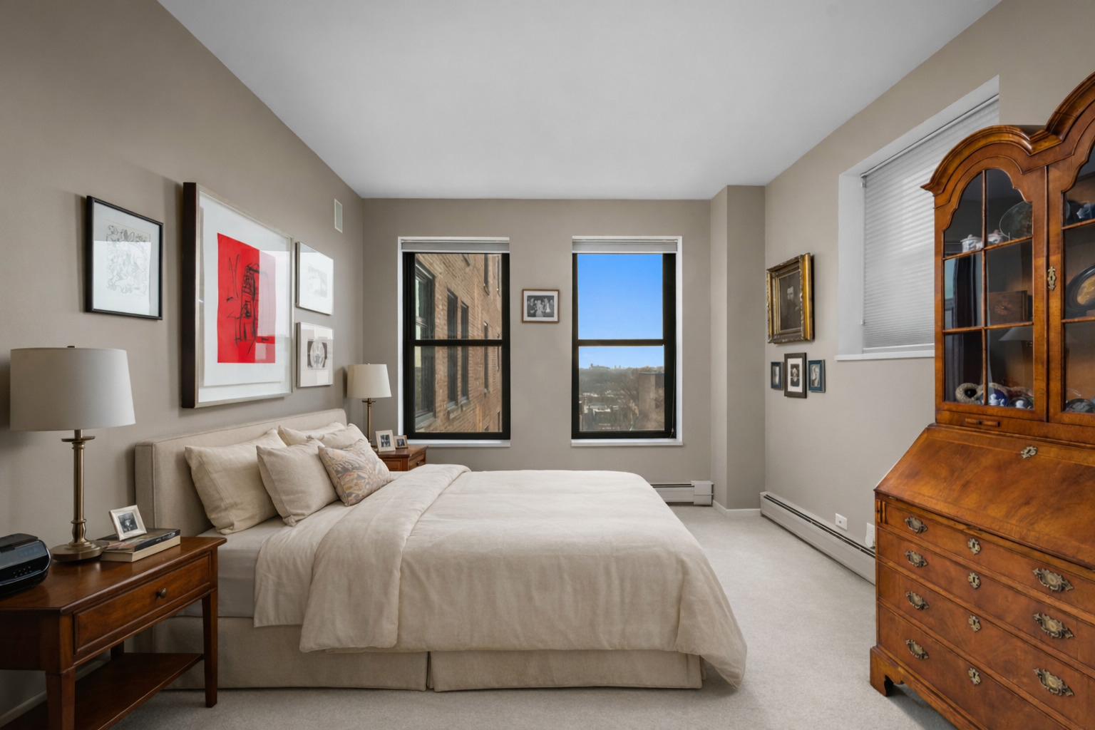 2100 North Lincoln Park West Chicago IL 60614