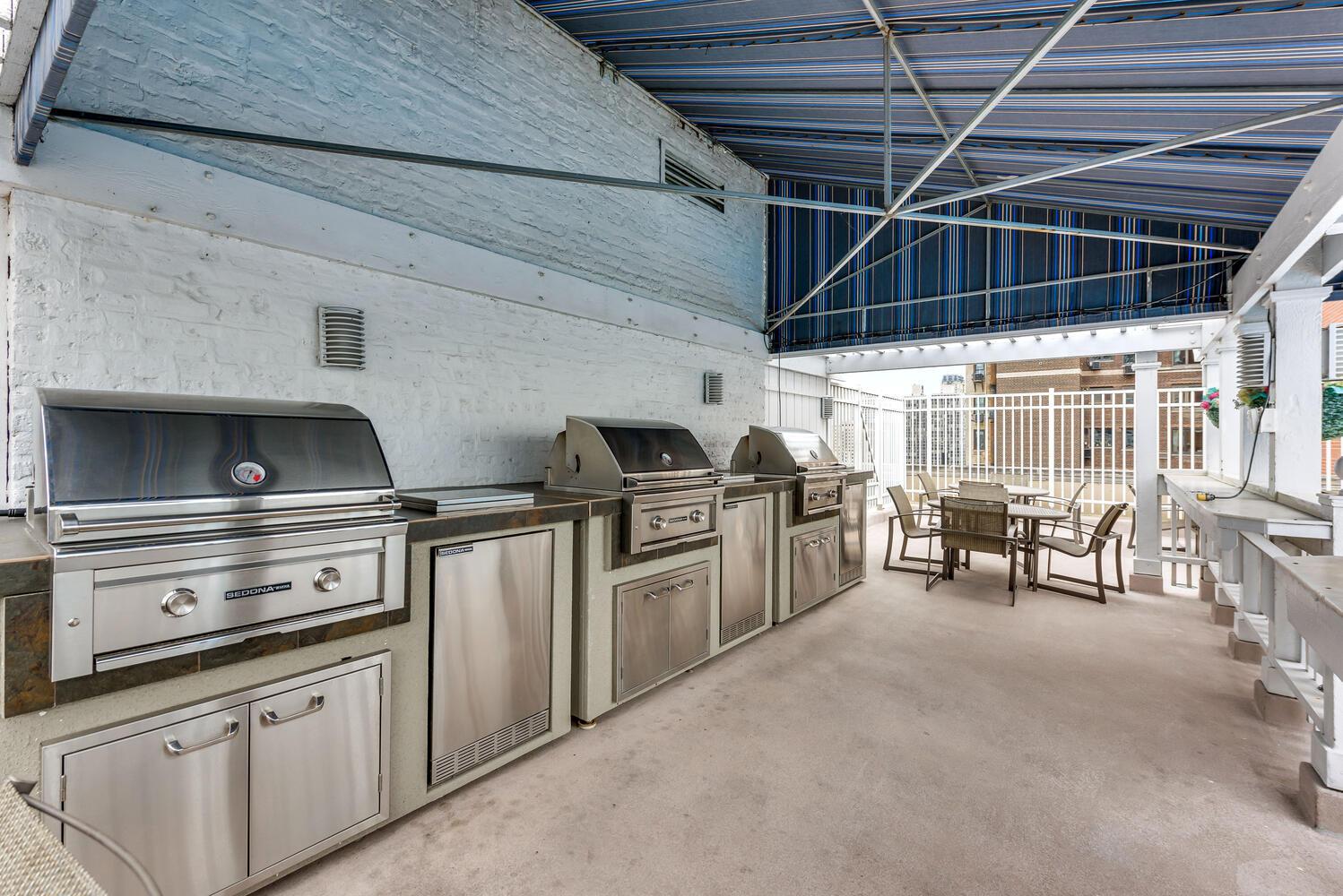 2100 North Lincoln Park West Chicago IL 60614