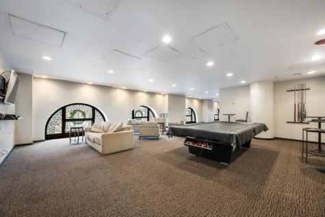 2100 North Lincoln Park West Chicago IL 60614