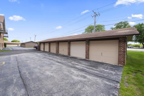 16813 81ST Avenue Tinley Park IL 60477