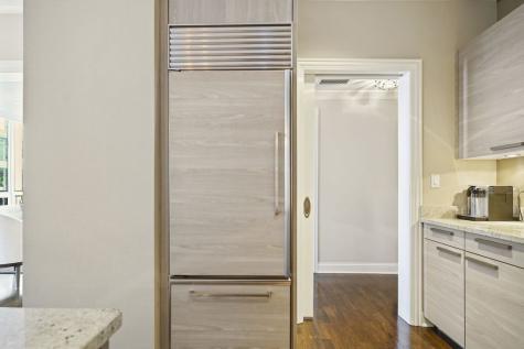 10 East Delaware Place Chicago IL 60611
