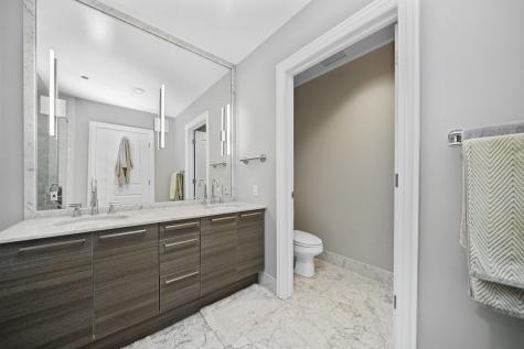 10 East Delaware Place Chicago IL 60611