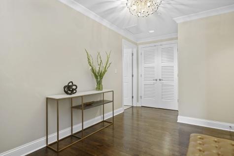 10 East Delaware Place Chicago IL 60611