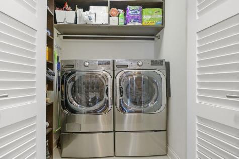 10 East Delaware Place Chicago IL 60611