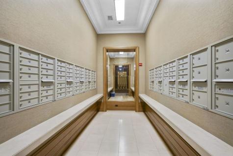 10 East Delaware Place Chicago IL 60611