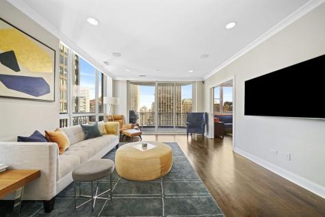 10 East Delaware Place Chicago IL 60611