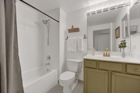 1033 West 14th Place Chicago IL 60608