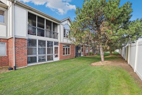 6230 Misty Pines Drive Tinley Park IL 60477