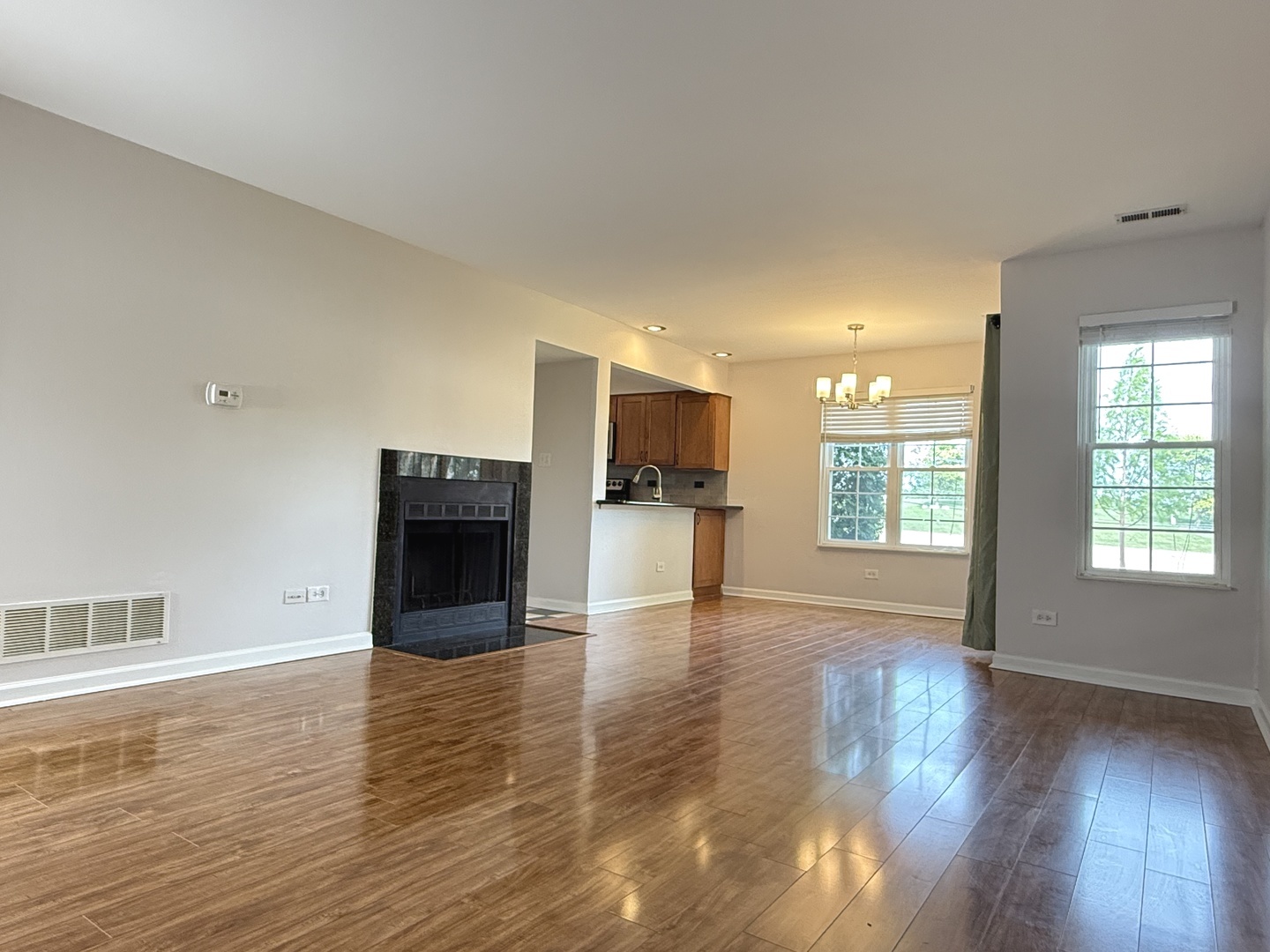 1757 Eastwood Court Schaumburg IL 60195