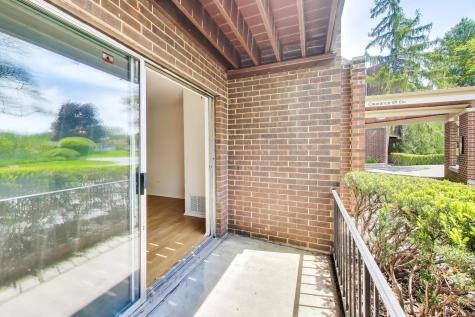 1425 Sandpebble Drive Wheeling IL 60090