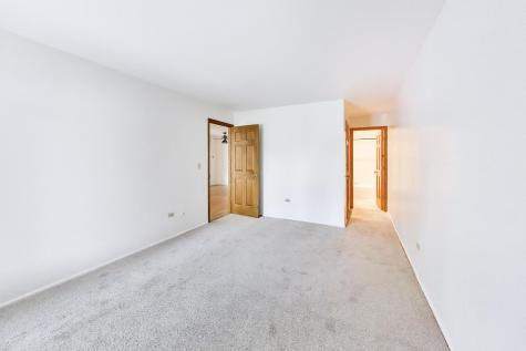 1425 Sandpebble Drive Wheeling IL 60090