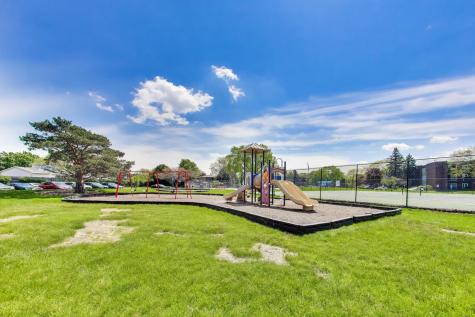 1425 Sandpebble Drive Wheeling IL 60090