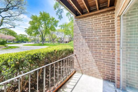 1425 Sandpebble Drive Wheeling IL 60090