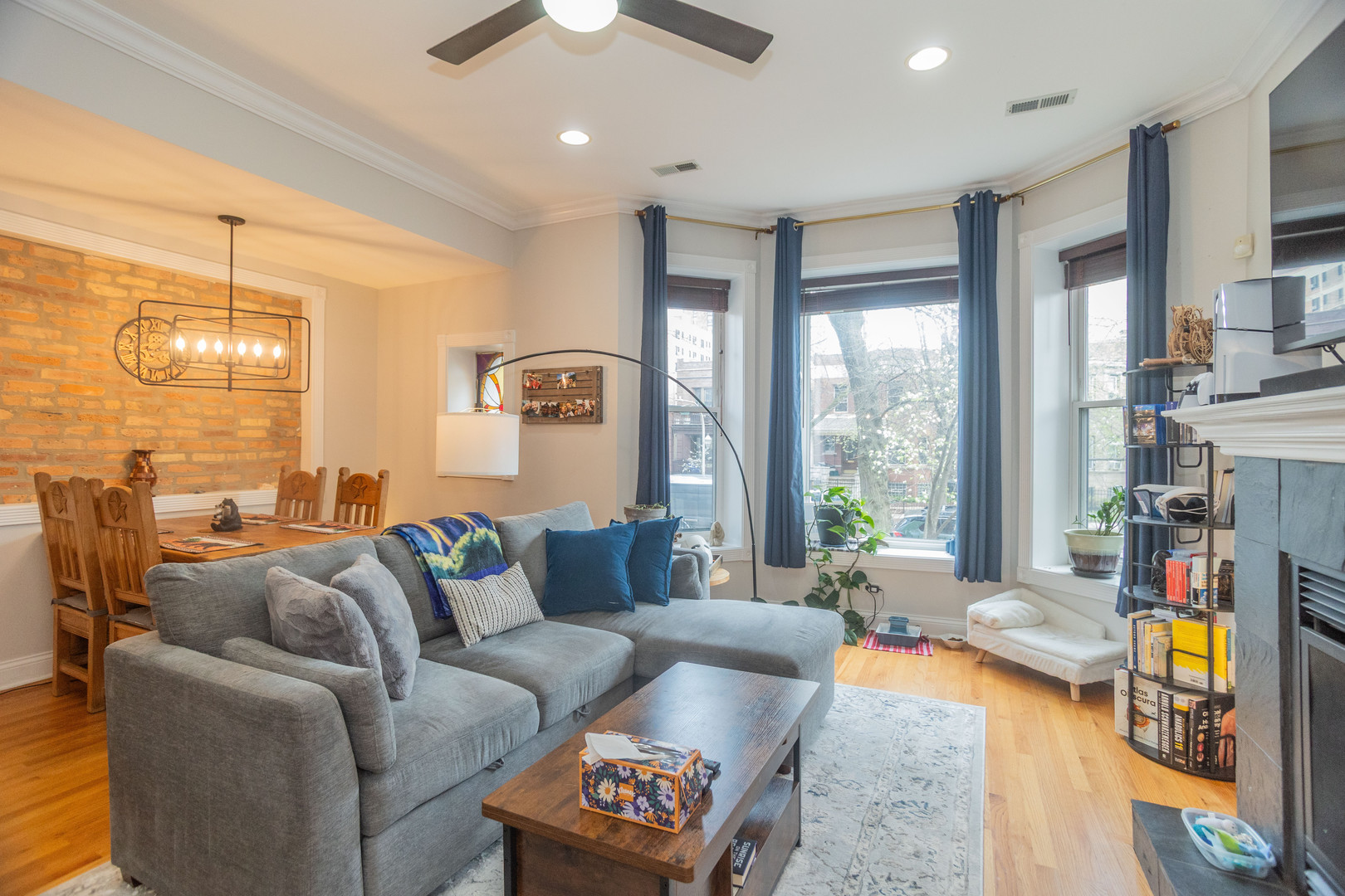 5206 North Winthrop Avenue Chicago IL 60640