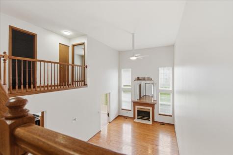 645 Lancaster Circle Elgin IL 60123