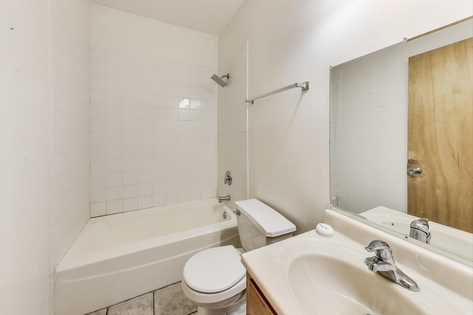 1431 West 108th Street Chicago IL 60643