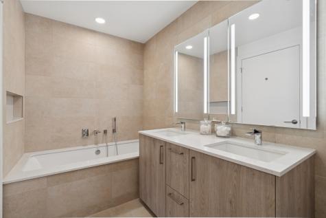 211 North Harbor Drive Chicago IL 60601