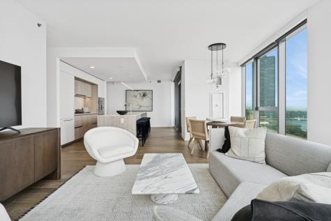 211 North Harbor Drive Chicago IL 60601