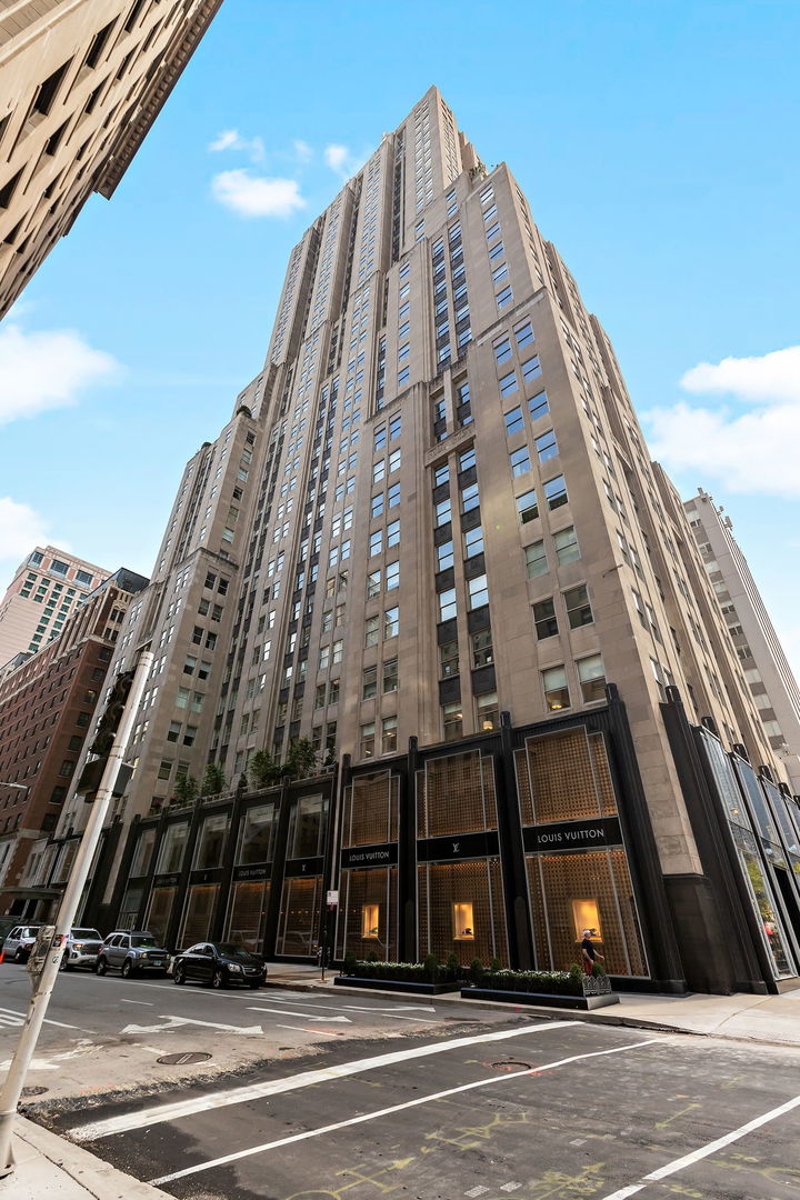 159 East Walton Place Chicago IL 60611