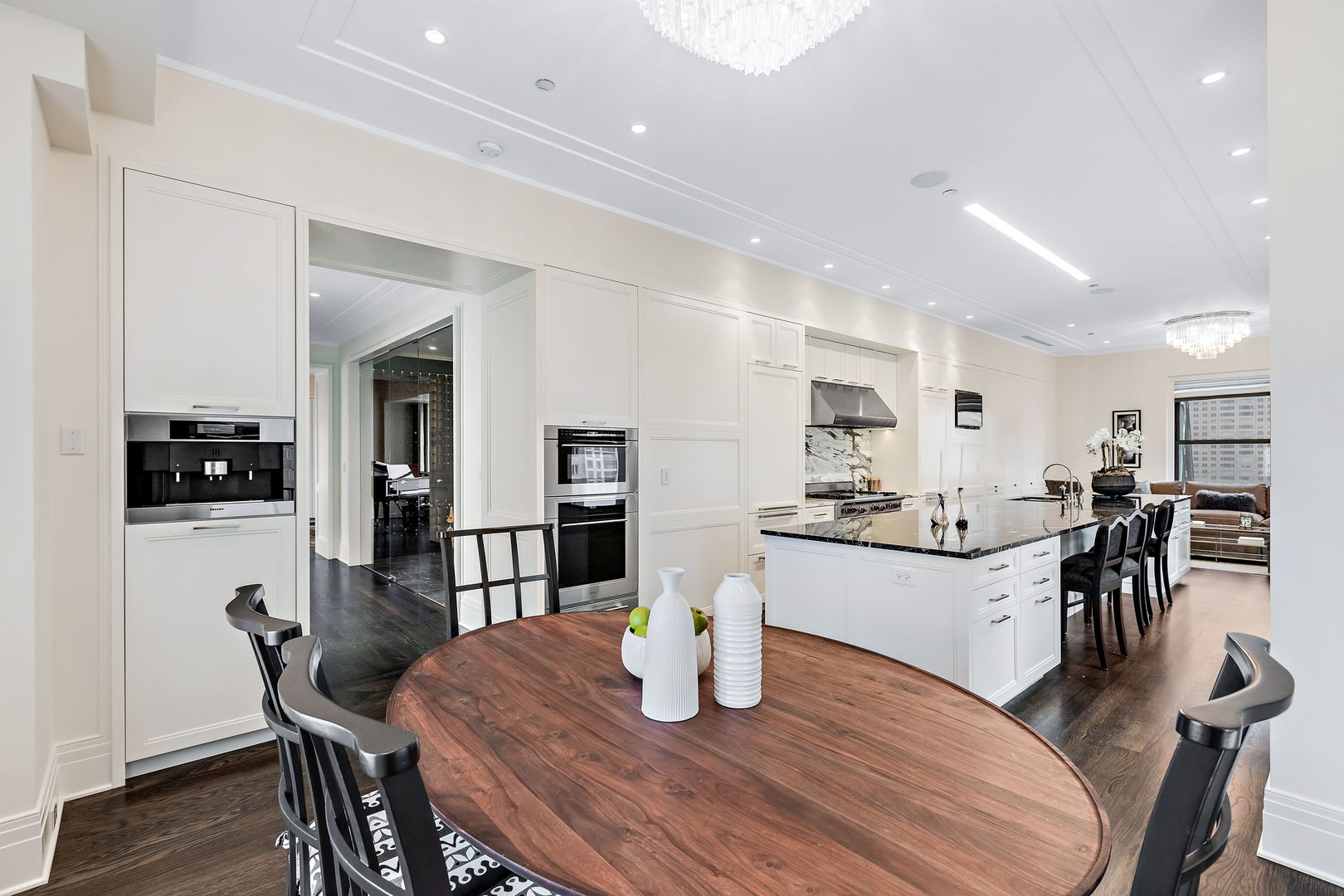 159 East Walton Place Chicago IL 60611
