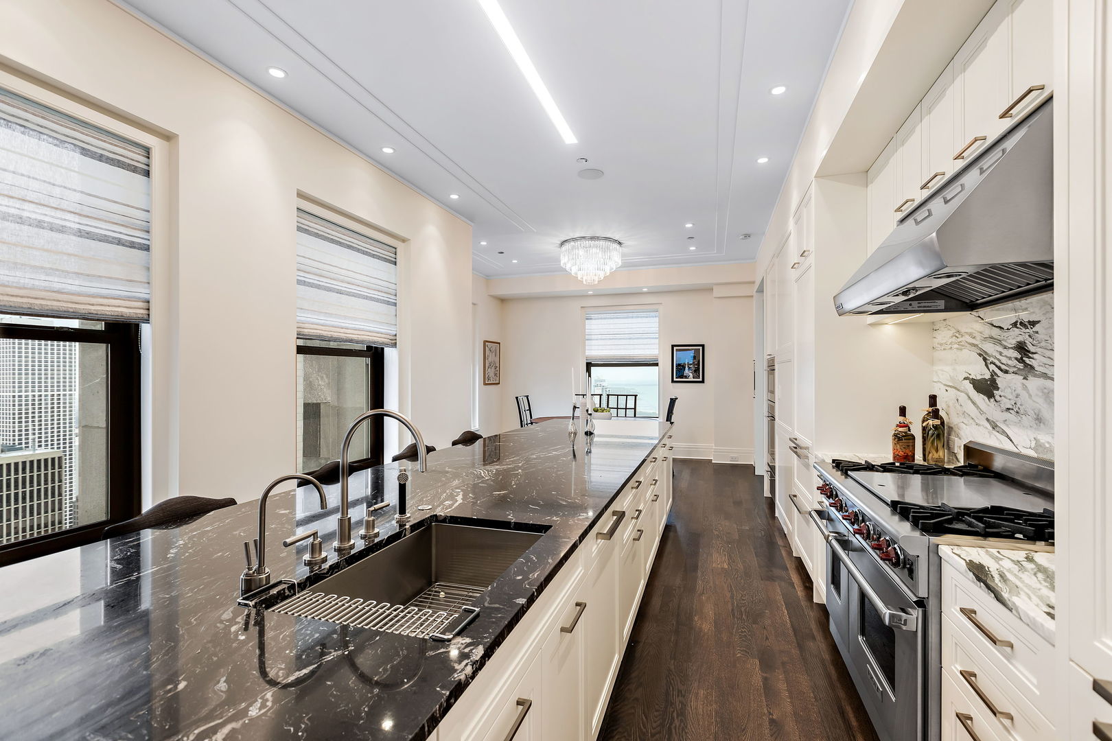159 East Walton Place Chicago IL 60611
