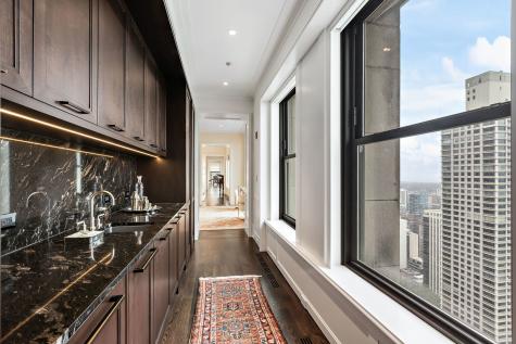 159 East Walton Place Chicago IL 60611