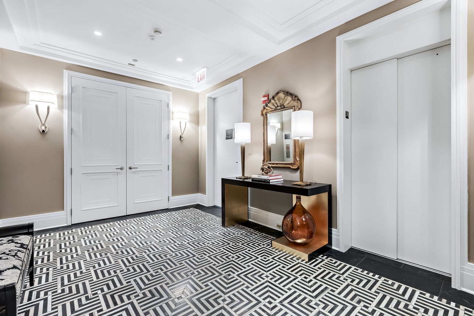 159 East Walton Place Chicago IL 60611