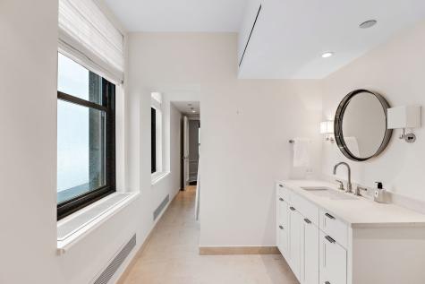 159 East Walton Place Chicago IL 60611