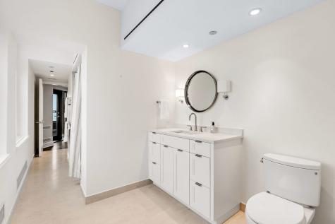 159 East Walton Place Chicago IL 60611