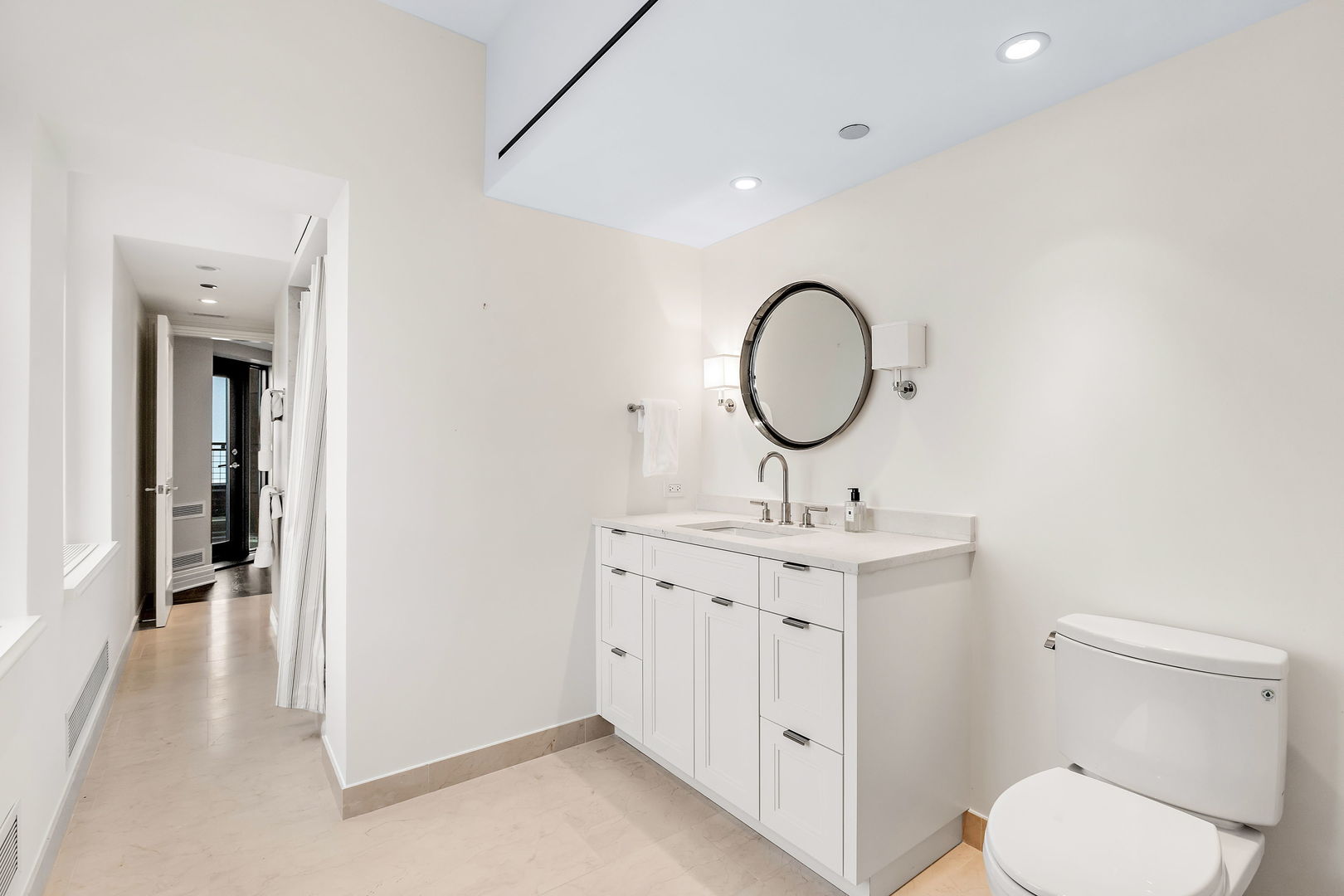 159 East Walton Place Chicago IL 60611