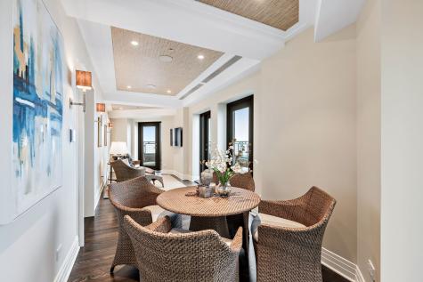 159 East Walton Place Chicago IL 60611