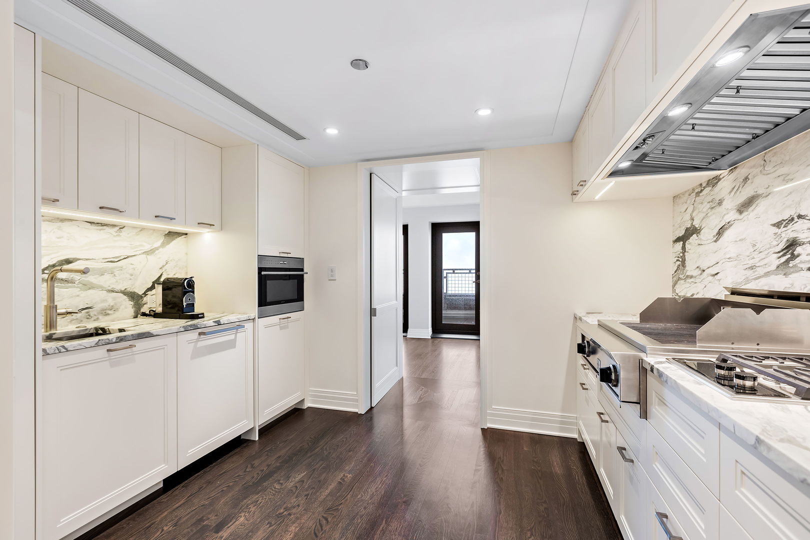 159 East Walton Place Chicago IL 60611