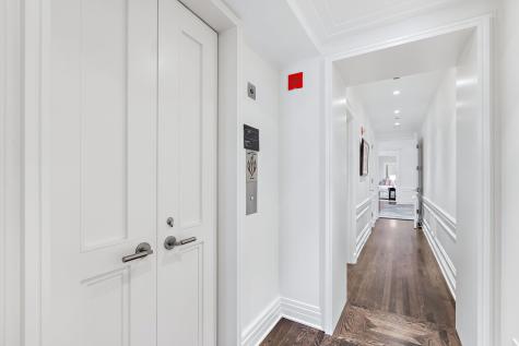 159 East Walton Place Chicago IL 60611