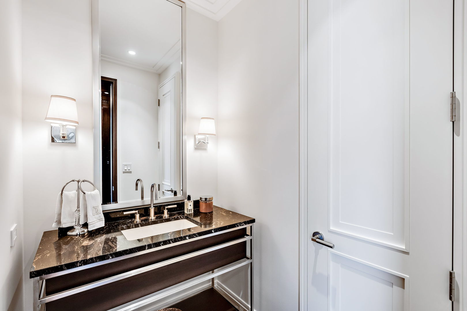 159 East Walton Place Chicago IL 60611