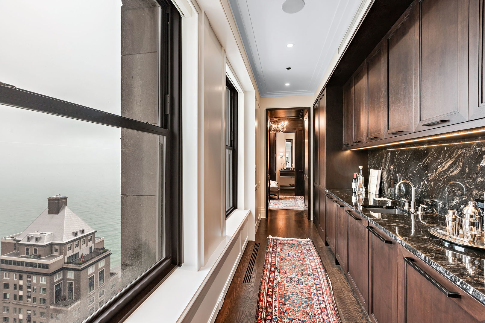 159 East Walton Place Chicago IL 60611