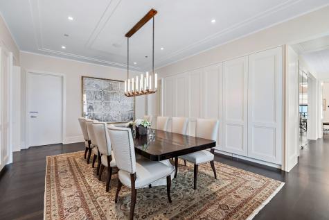 159 East Walton Place Chicago IL 60611