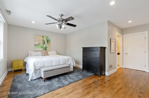 1931 North Damen Avenue Chicago IL 60647