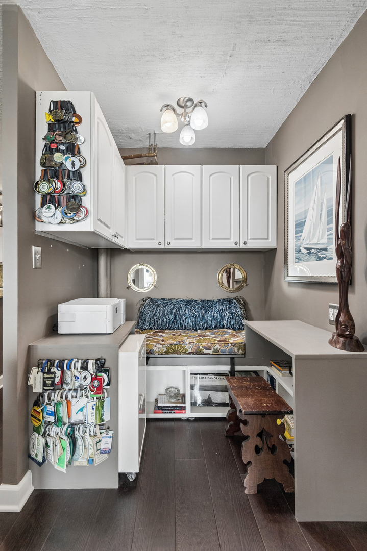 1960 North Lincoln Park West Avenue Chicago IL 60614