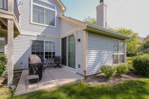 446 Cromwell Circle Bartlett IL 60103