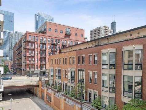 660 West Wayman Street Chicago IL 60661