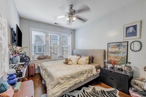 4035 North Mozart Street Chicago IL 60618