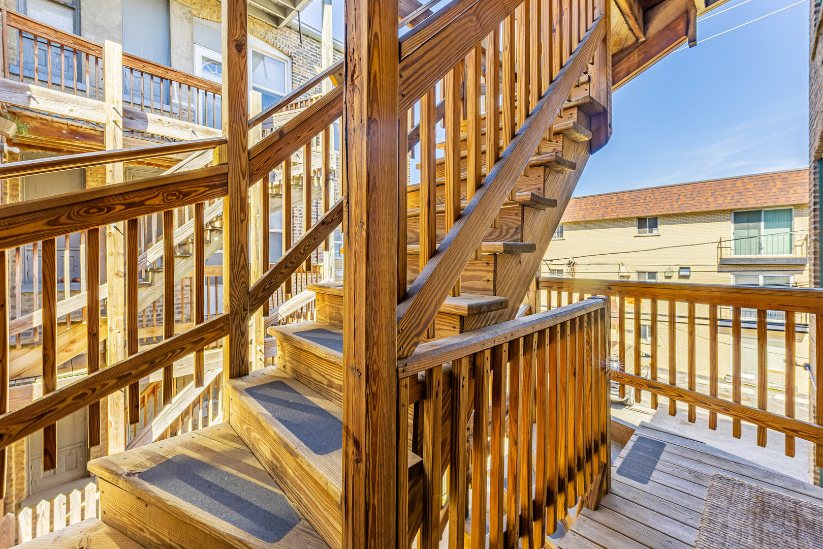 4035 North Mozart Street Chicago IL 60618